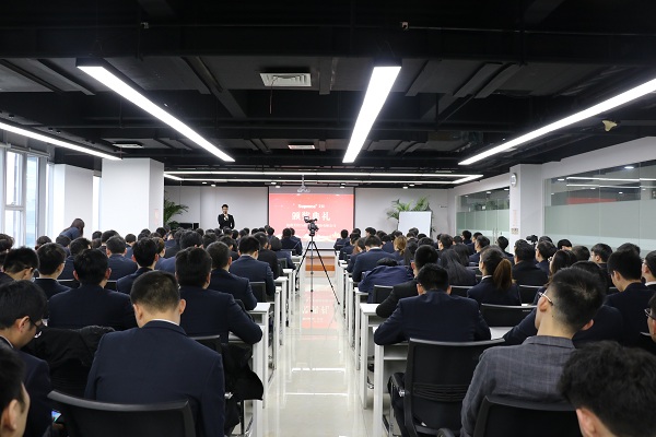 2019年，聯(lián)測(cè)“新征程，大未來(lái)”年終盛典